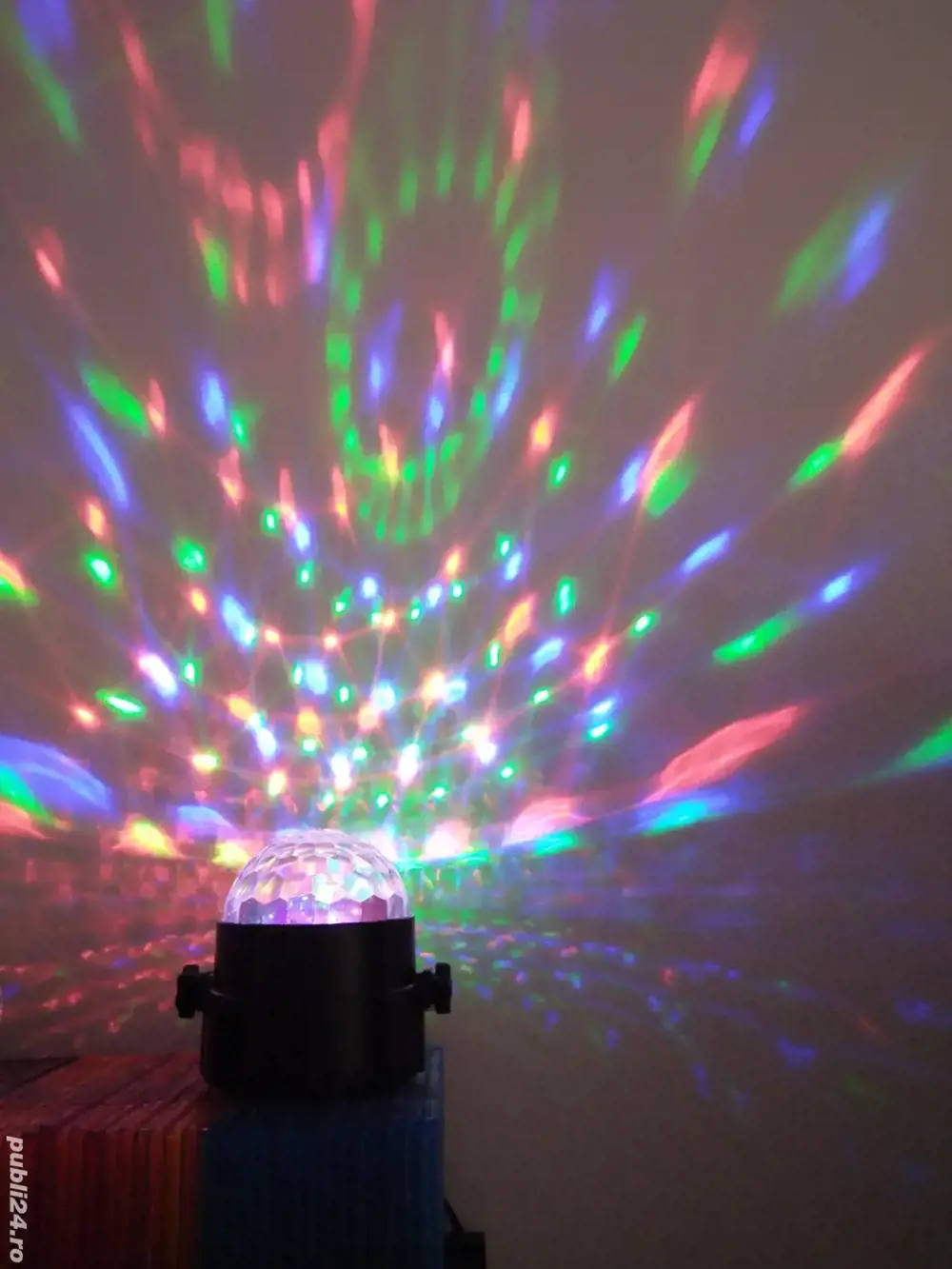 G L O B disco,multicolor cu 7 moduri de lumini,nou