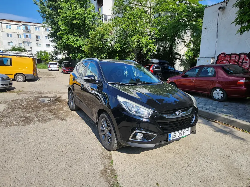 Vând Hyundai ix35 TUCSON 2015 4 4