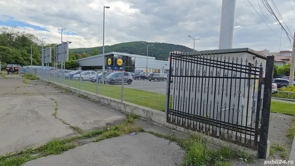 Clădire Comercială Piatra-Neamt 