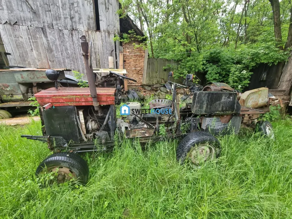 Casa de renovat  in Sinca Noua