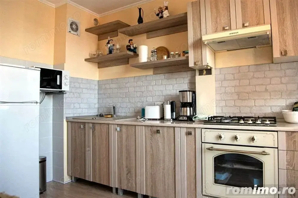 1 camera zona Tipografilor 