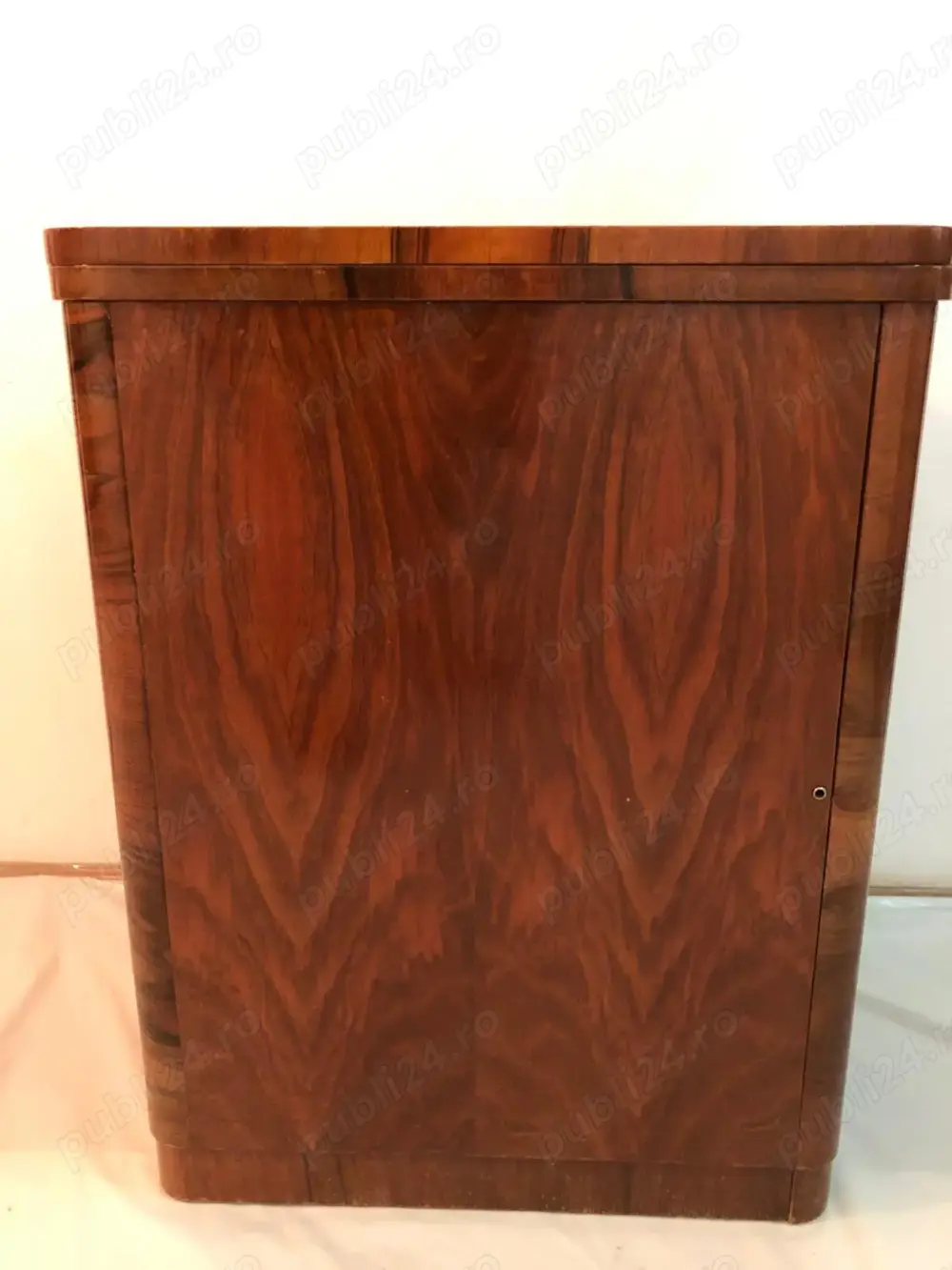 Mașina de cusut Ileana - fabricatie Cugir 1961, stare impecabilă.