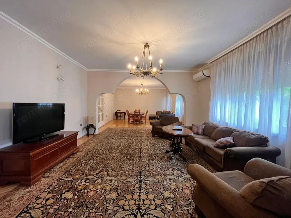 Apartament 3 Camere | Zona Centrala | 160 mp | Garaj