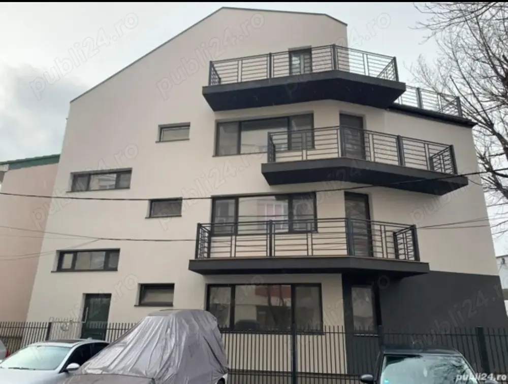 SUPER OFERTĂ    Vând clădire p+2,cu 3 ap 