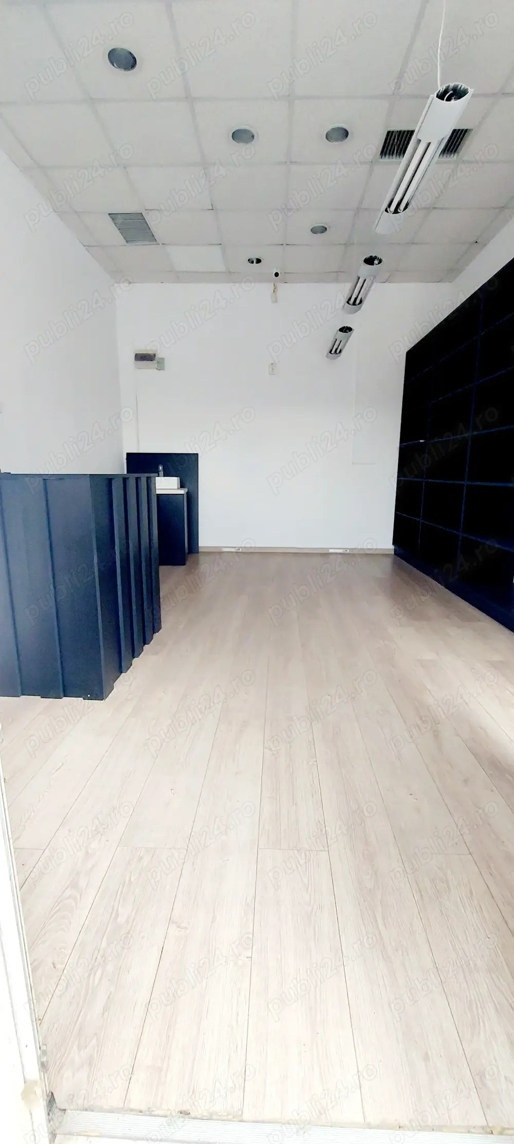 Spatiu comercial, 100mp, trifazic, grup sanitar