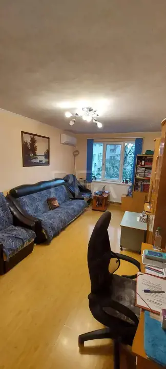 Apartament 4 camere Pantelimon – Baicului/Strada Tampa, reabilitat