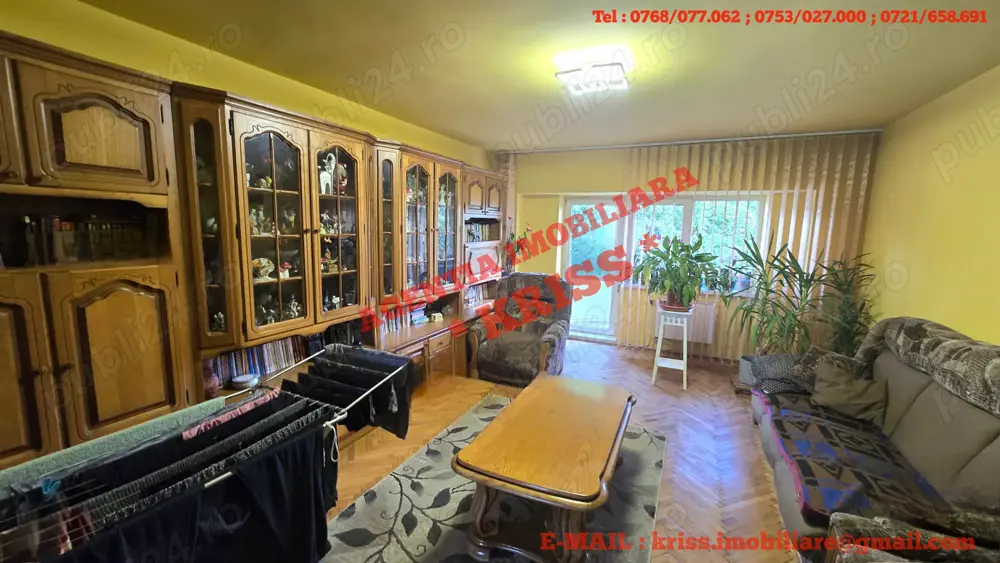 Apartament 3 Camere CRAIOVEI Confort 1 Decomandat 110 Mp. An 1999 Etaj Intermediar