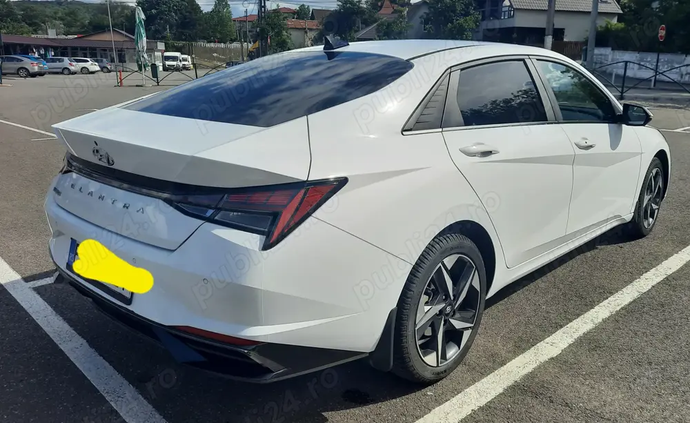Vand Hyundai Elantra, varianta de top Exclusive, unic proprietar