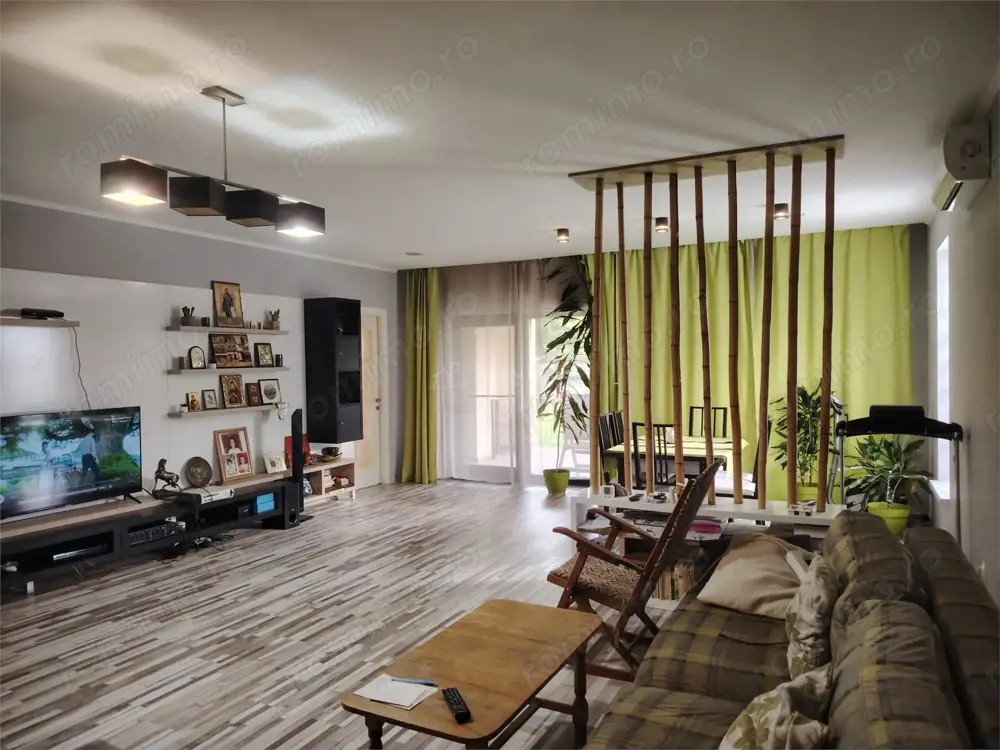 OCAZIE UNICA!!! Vila de lux, intr-o zona linistita, la 20 minute de Ploiesti