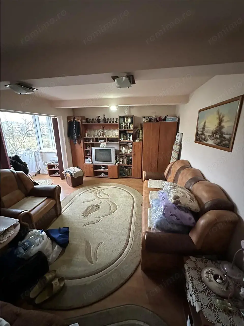 2 camere decomandat la etajul 3 cu centrala propie si 2 balcoane