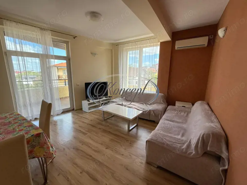 Apartament spatios cu terasa, cartier Zorilor