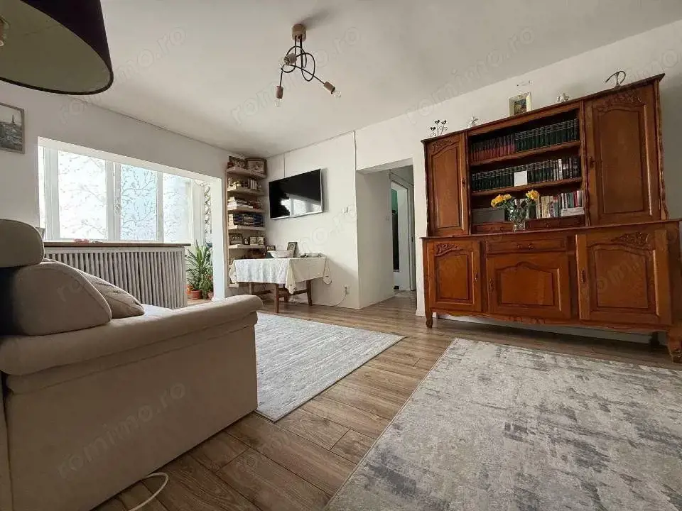 De vânzare, apartament 4 camere  I. Mihalache (1 Mai) sect 1