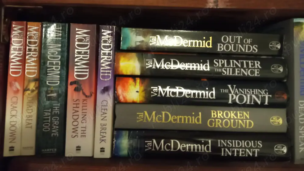 Vand carti romana, engleza Dan Brown, Stephen King, Val Mcdermid, Harlan Coben, Karen Rose etc