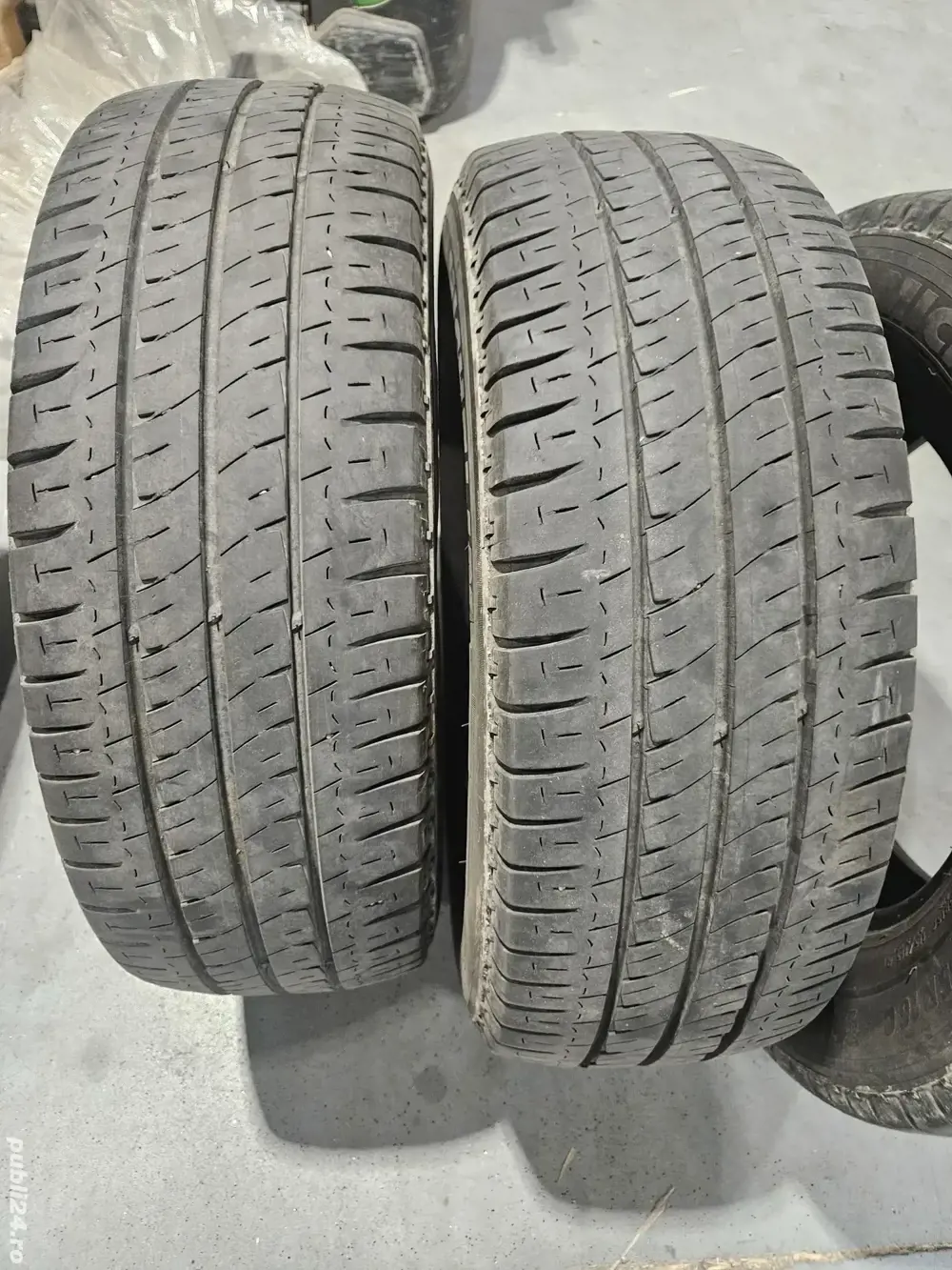 Vand anvelope vara Michelin Agilis 235 / 65 R16C