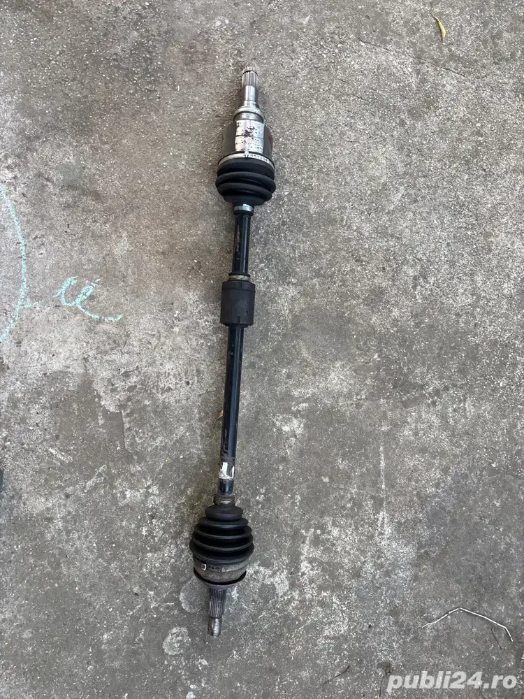 Planetara dreapta Totota Yaris hybrid XP13  2016