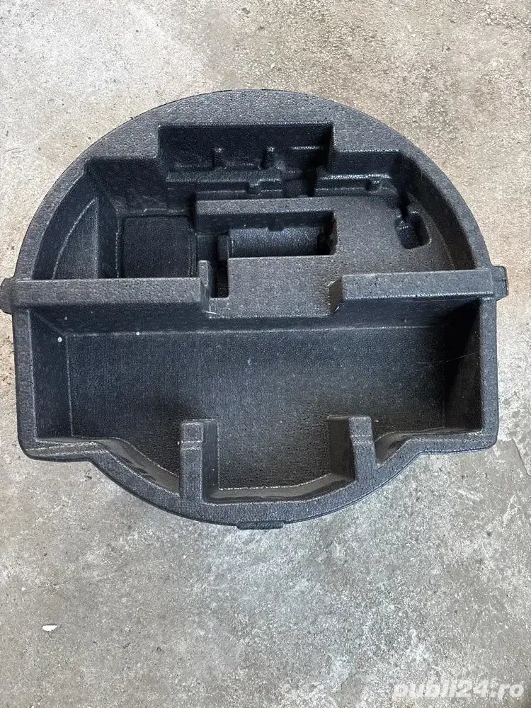 Polistiren portbagaj Toyota Yaris Xp13 An 2016 