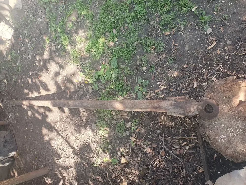 Bara tractare ( Stanga ) tir ( 40 Tone) si una mai mica pentru dube !!!!! ( Se vand separat)