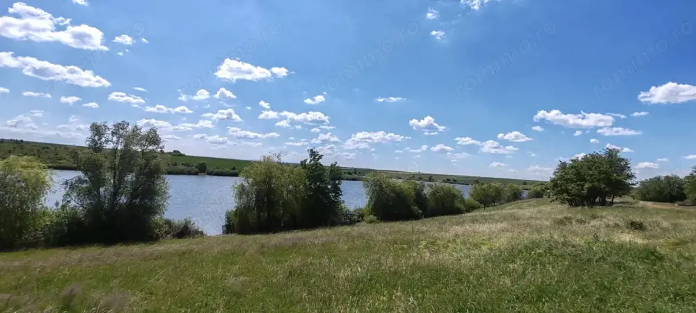 Teren extravilan deosebit, 5755 mp pe malul lacului Miersig, Bihor