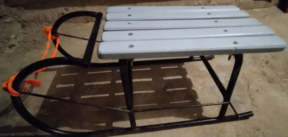 Sanie veche din fier, reconditionata