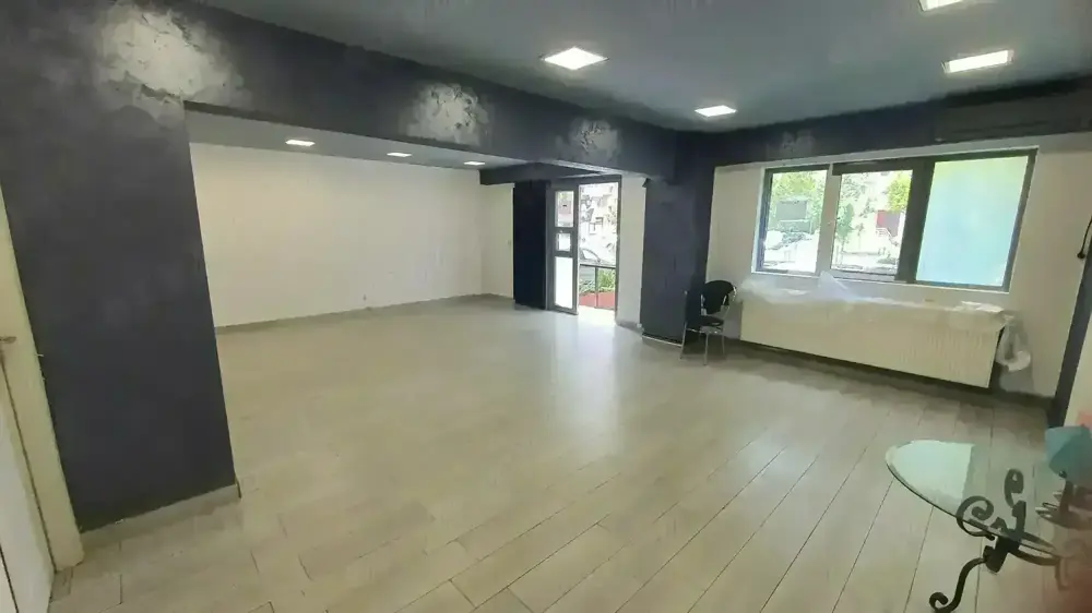 Proprietar inchiriez spatiu comercial pe SOS VIRTUTII , nr 14 , metrou Lujerului, 78 mp utili