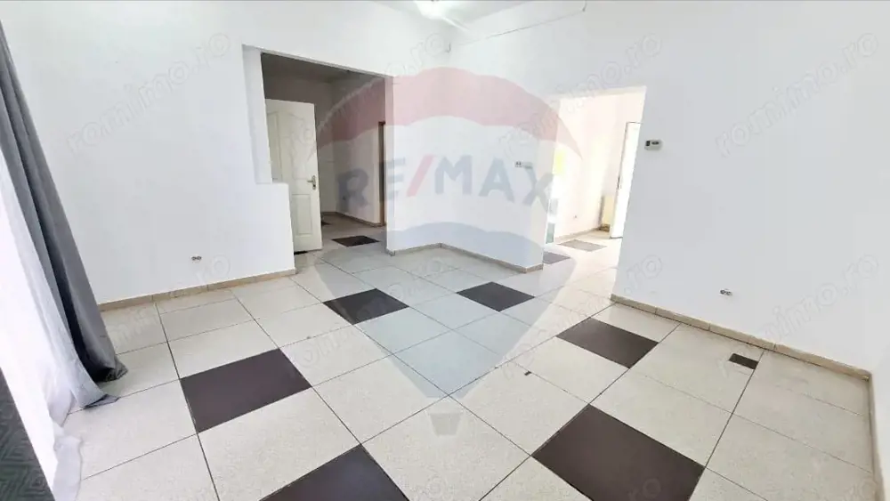 Spațiu cu destinatie  birouri sau comercial