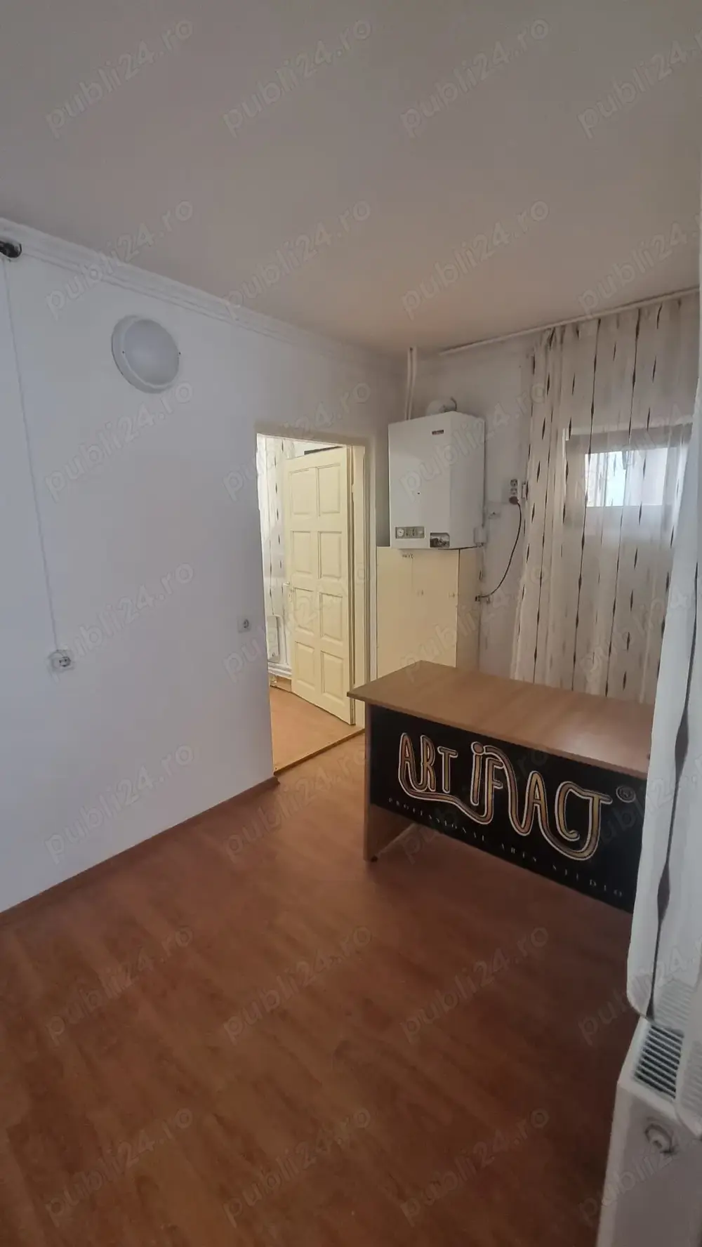 Inchiriez spatiu pretabil birouri, strada Trivale, Pitesti Inchiriez spatiu pretabil birouri, strada Trivale, Pitesti