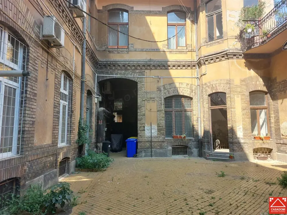 Apartament generos cu 3 camere, zona Metianu