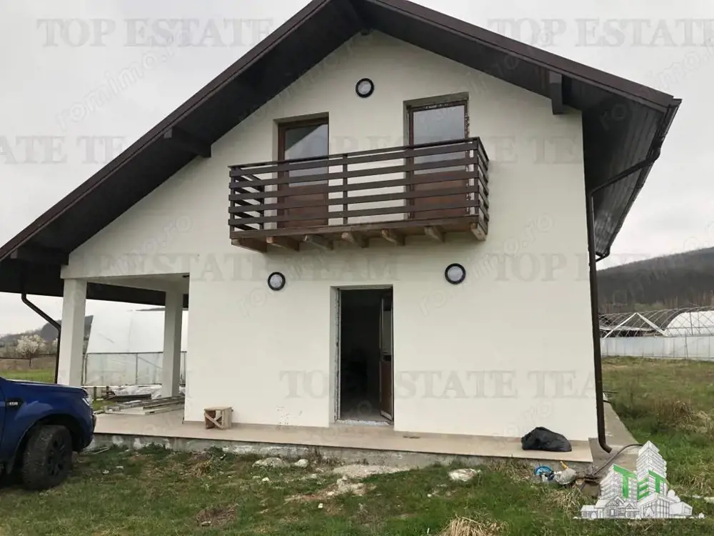 Casa de vanzare in Stanomiru  Judetul Valcea cu un teren in suprafata de 320000 mp