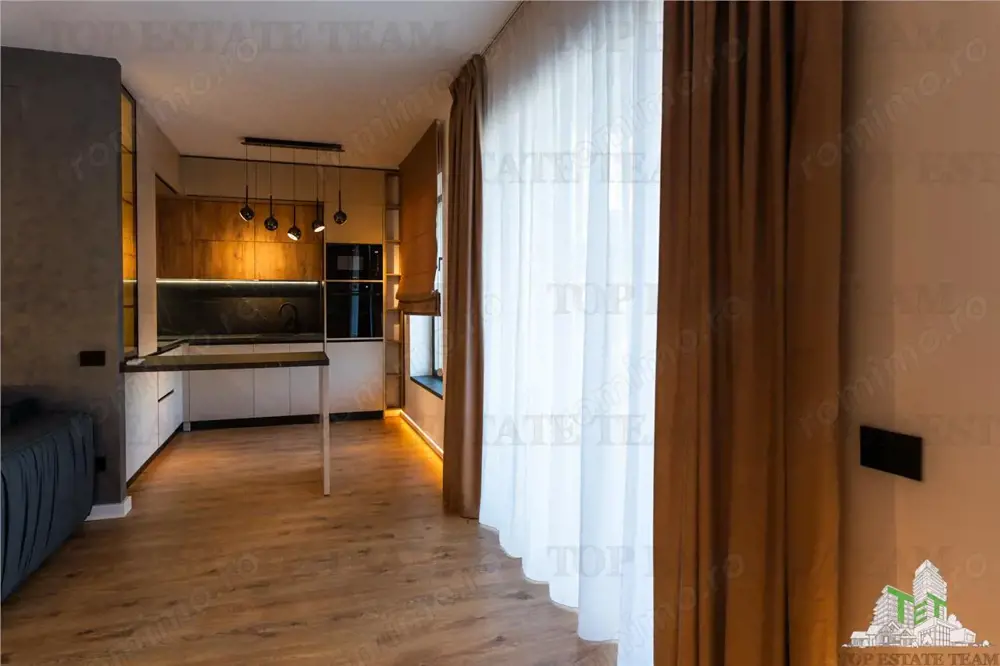 De vanzare - apartament 3 camere, Baneasa.