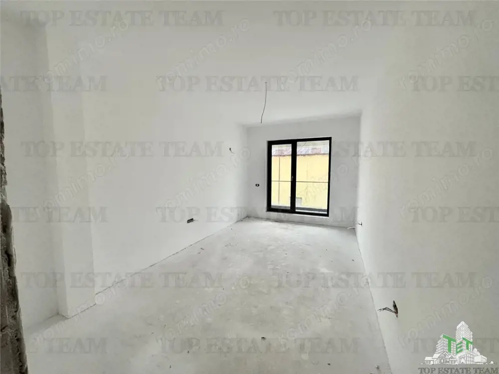 Duplex de inchiriat  Spatiu comercial   Rezidential + parcare subterana in zona Budapesta