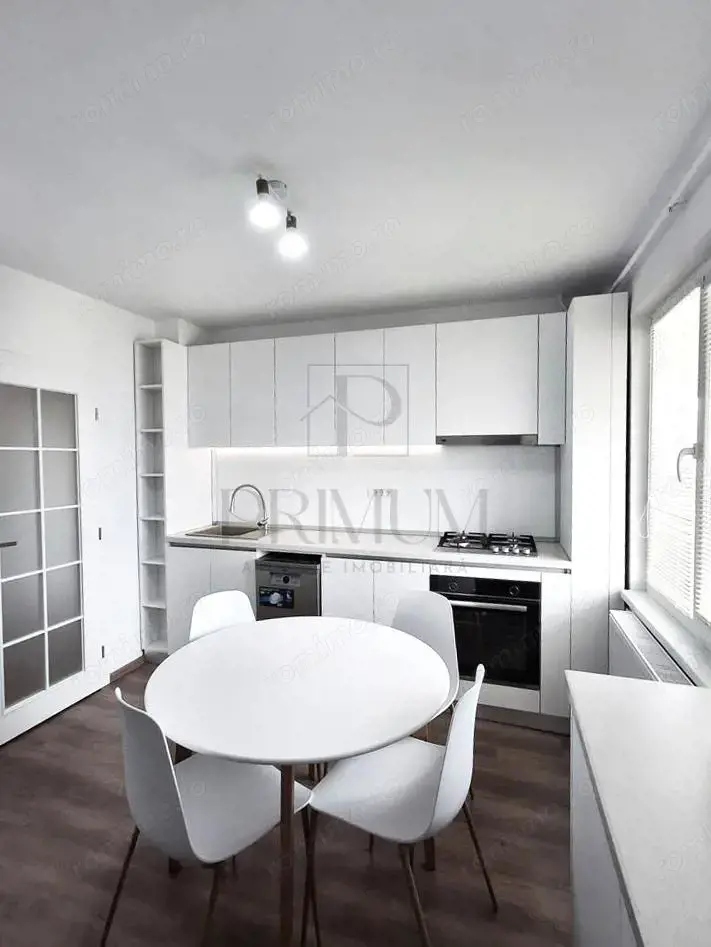 TAKE IONESCU - SPATIOS - 3 camere - centrala proprie - LIFT - RENOVAT