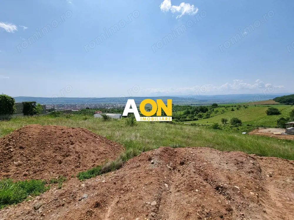 De vânzare teren intravilan 1000mp zona Seigau