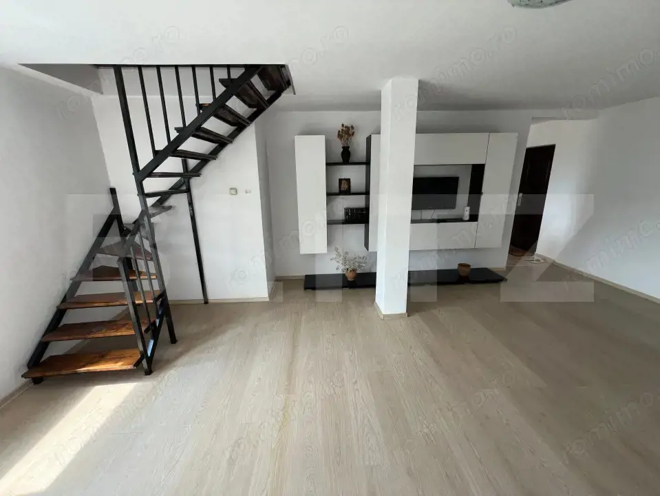 Apartament de vanzare, cu 3 camere, 115 mp, zona Tilisca