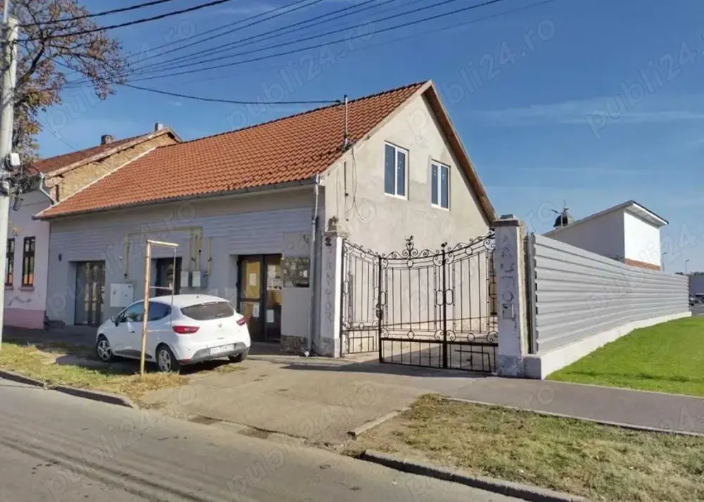 Vând imobil alcătuit din 3 spații comerciale + spălătorie auto