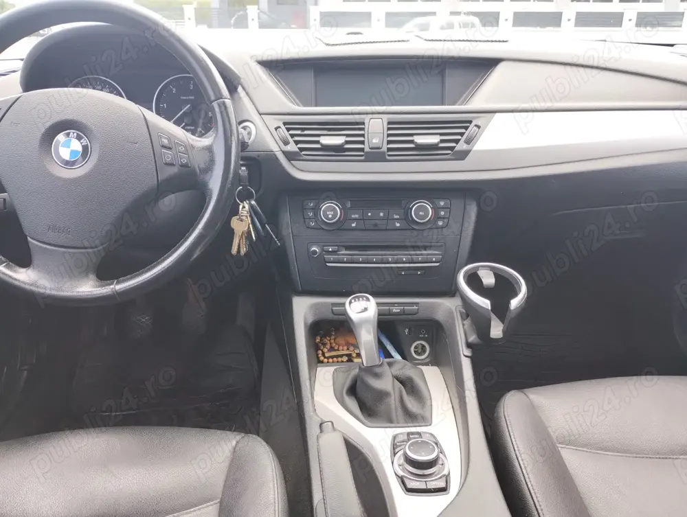 Vând BMW X1 S-drive 2011