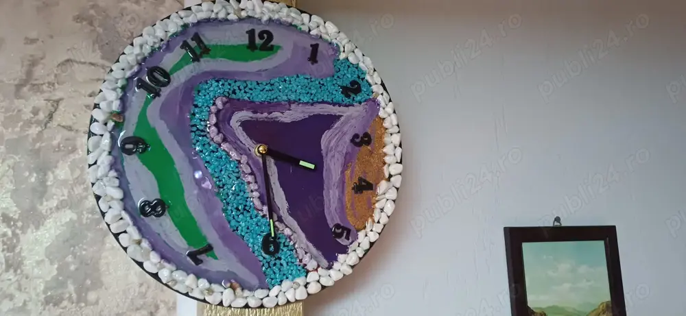 ceas de perete rasina lucrat manual