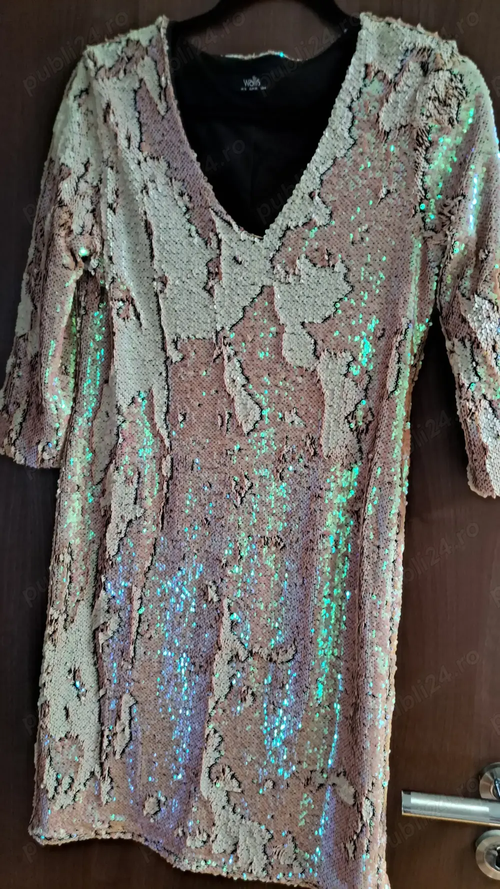 Rochie de club nouă din paiete 