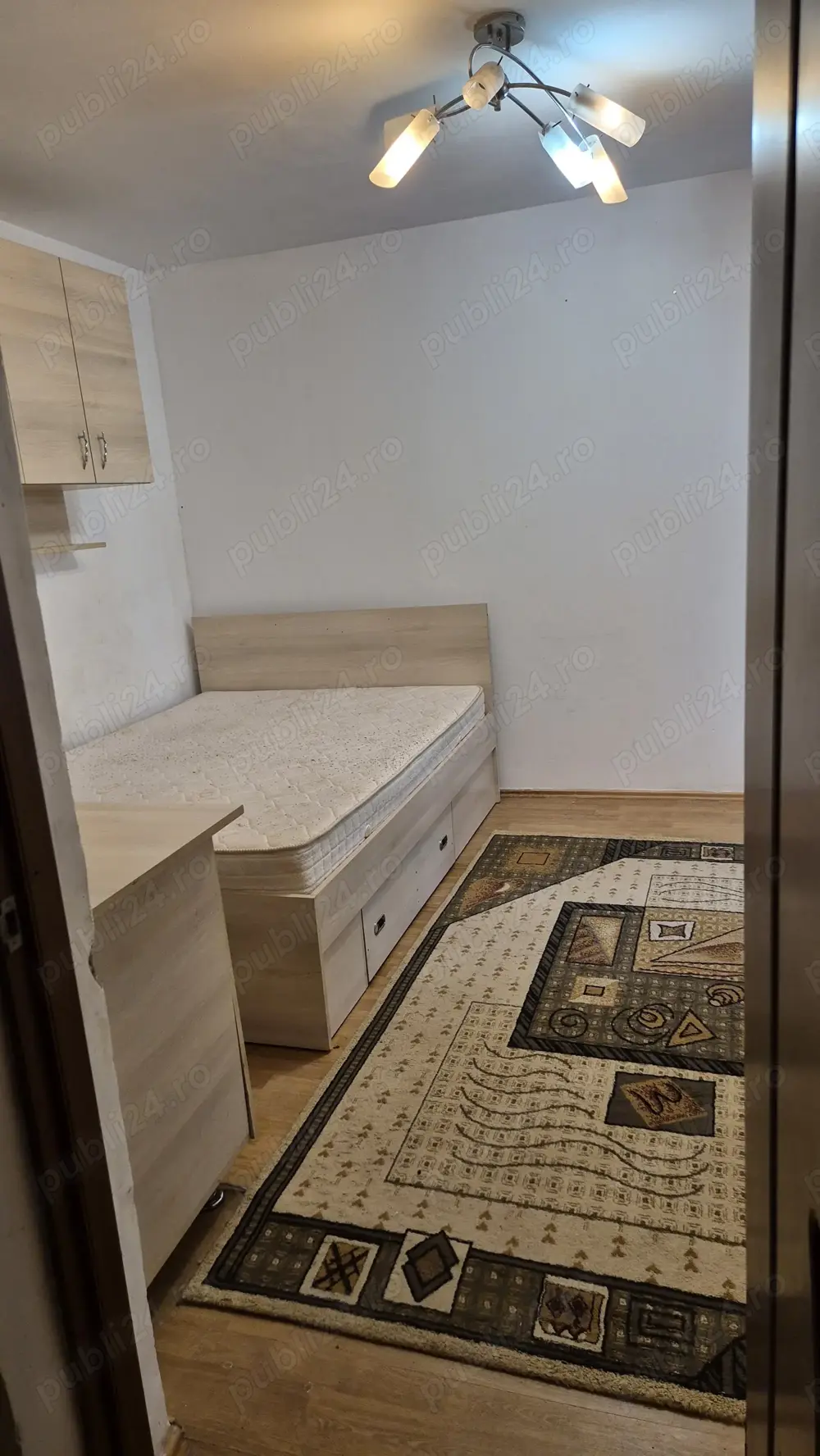 De vanzare apt 2 camere in Simeria