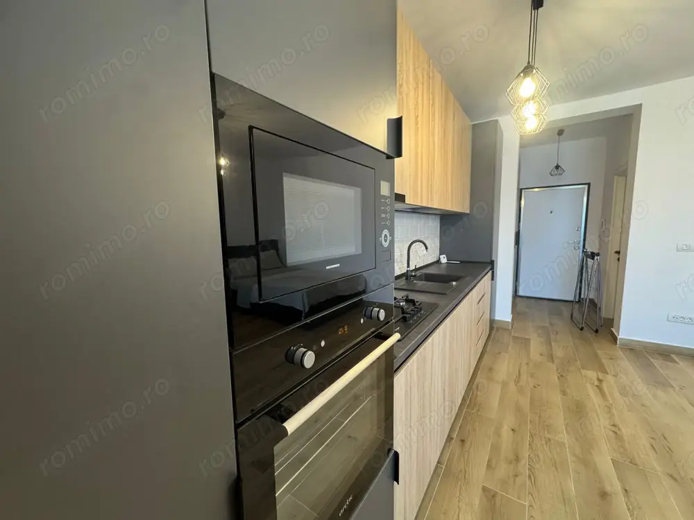 1 camera mobilata si utilatala 4 minute de biserica Tosca Musicescu