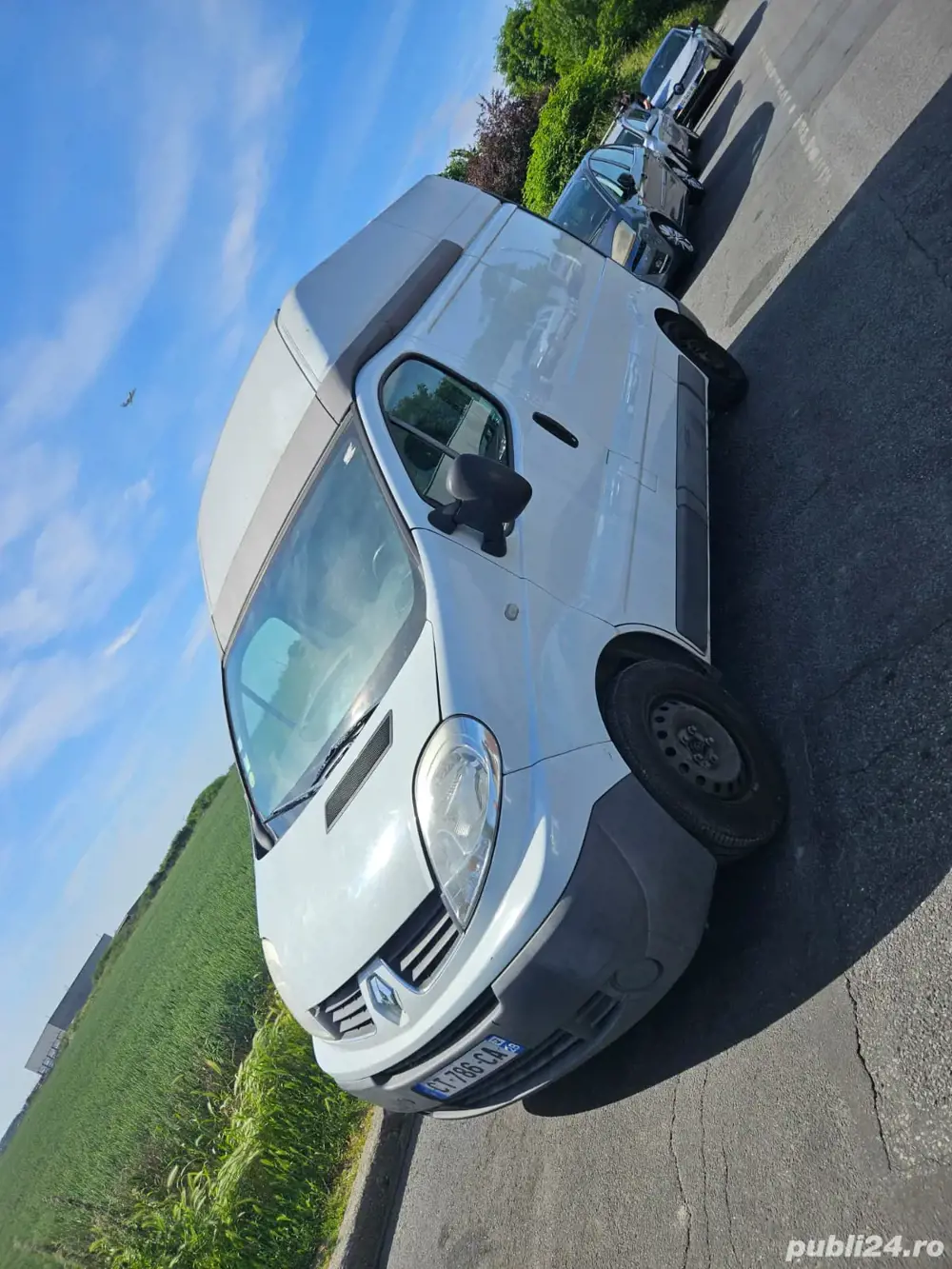 autoutilitara auto...