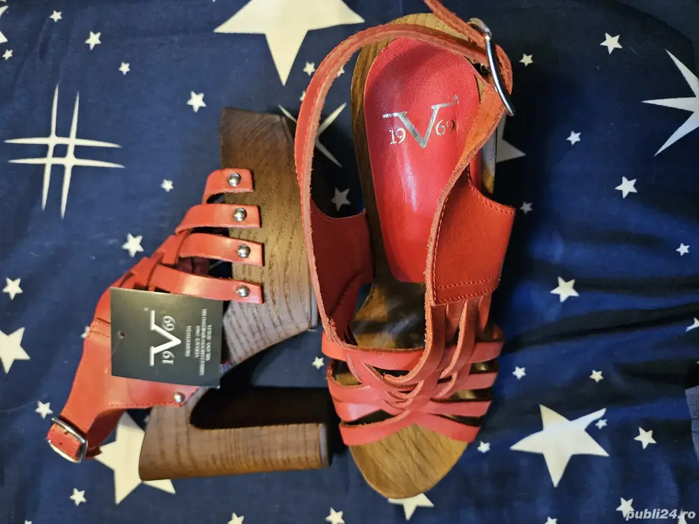 Sandale Versace  1969ABBIGLIAMENTO sportivo srlMilano Italia