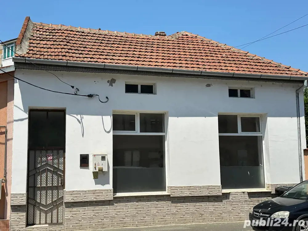 Casa cu Spatiu Comercial