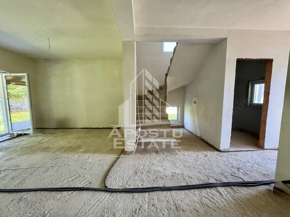 Duplex cu 4 camere si dressing, la alb Calea Urseni la asfalt