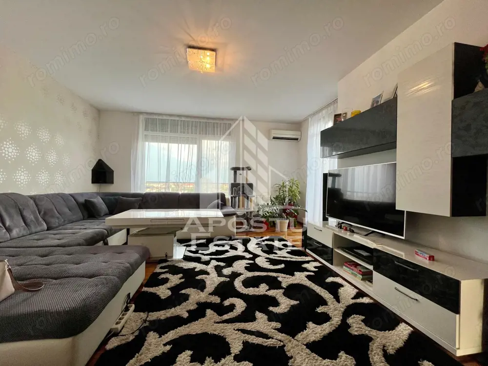 Apartament tip penthouse cu 3 camere, 2 bai, Calea Aradului