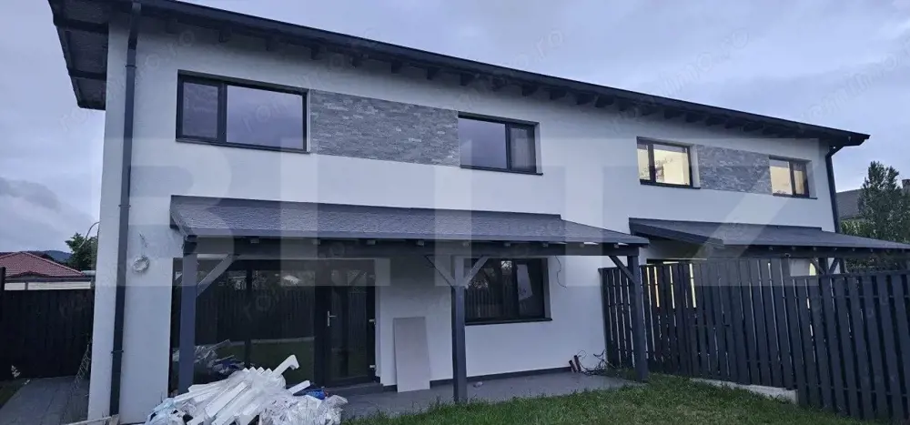 Duplex ultrafinisat în zona Dacia Service – curte 220 mp si parcare proprie