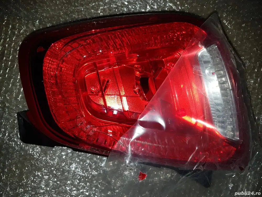 lampa spate tripla Fiat 500, Magnetti Marelli