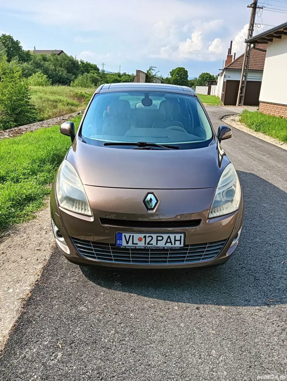 Vând Renault Grand Scenic 1.9 dci