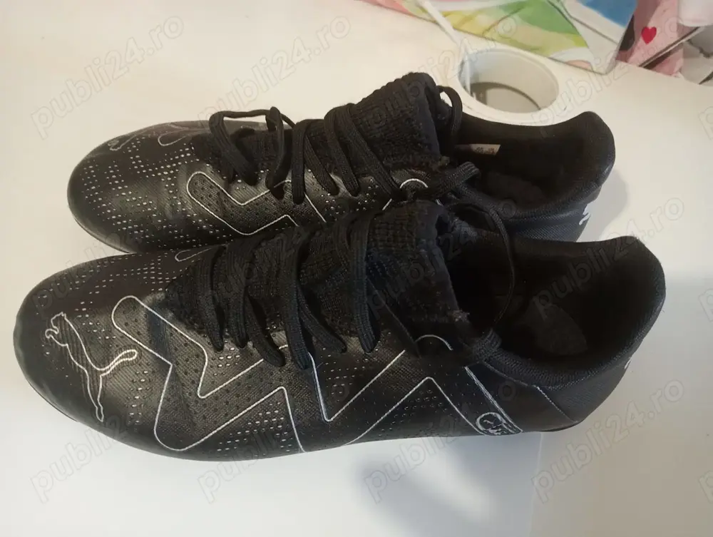 Ghete fotbal Puma  copii marime 38