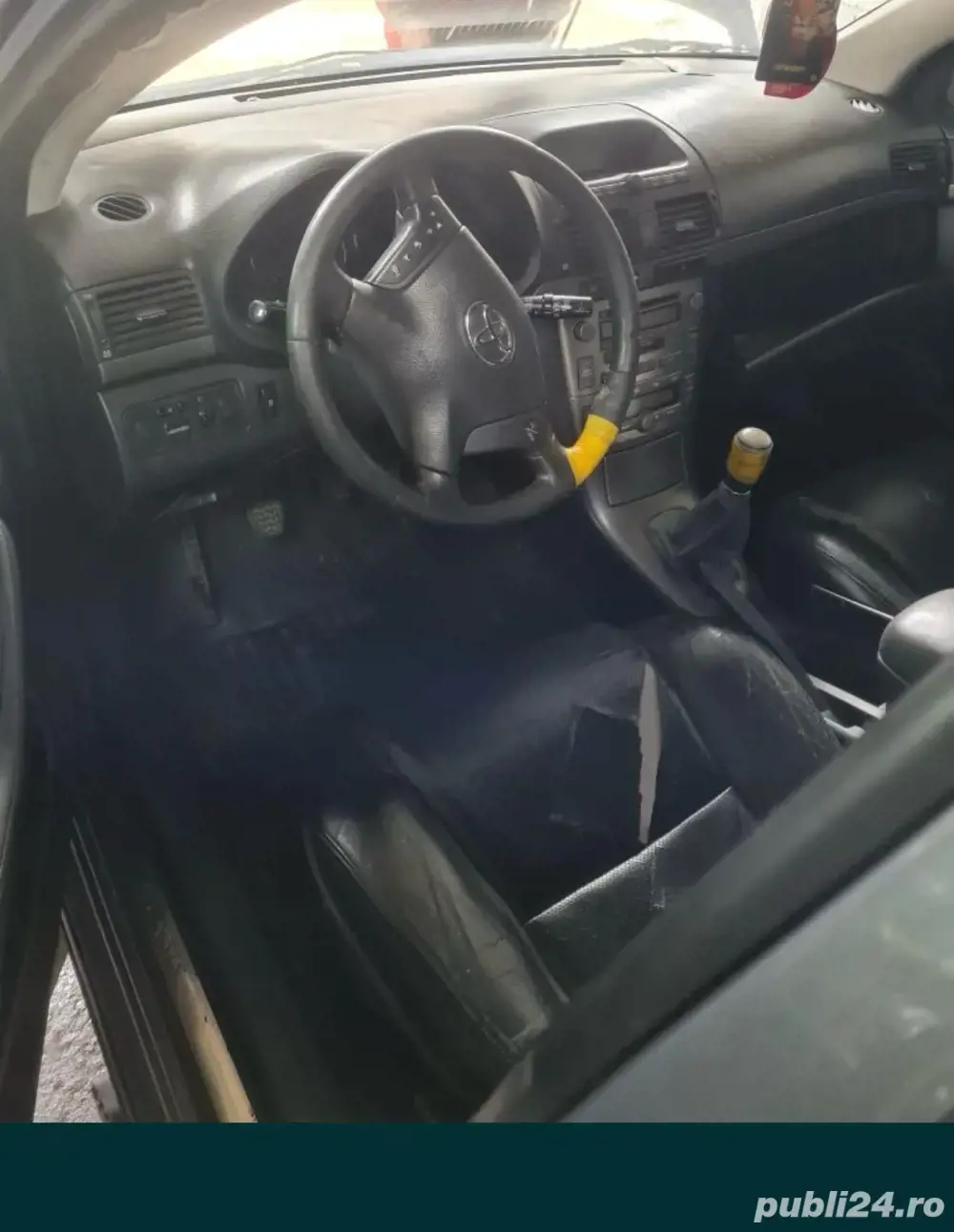 Dezmembrez Toyota Avensis 2.0 Diesel