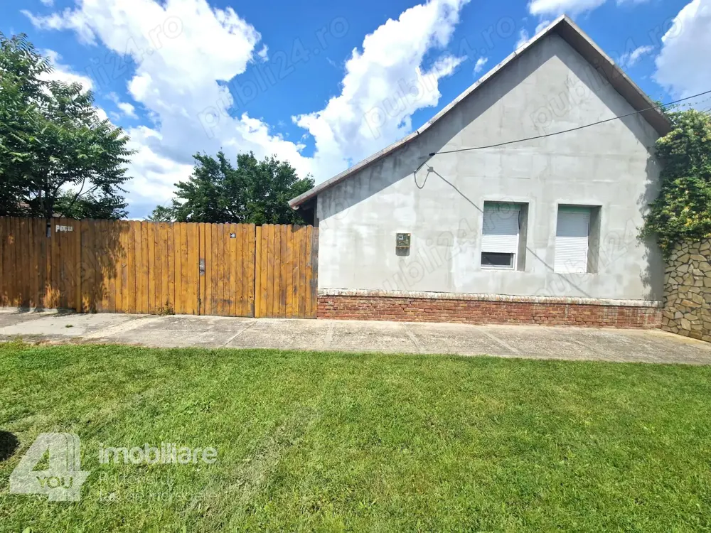Casa in Loc. Nadlac, teren 1022 mp, fs.21 ml Casa in Loc. Nadlac, teren 1022 mp, fs.21 ml